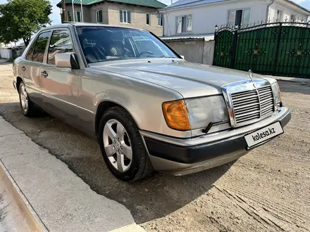 Mercedes-Benz E 230 1992 года за 2 500 000 тг. в Алматы – фото 4