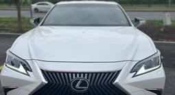 Lexus ES 250 2019 года за 19 000 000 тг. в Астана – фото 2