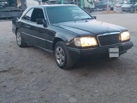 Mercedes-Benz E 230 1992 года за 1 500 000 тг. в Шымкент