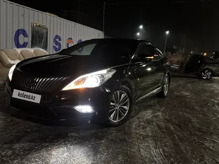 Hyundai Grandeur 2015 года за 8 000 000 тг. в Астана – фото 9