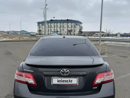 Toyota Camry 2011 года за 5 300 000 тг. в Атырау – фото 4