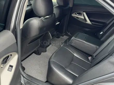 Toyota Camry 2011 года за 5 300 000 тг. в Атырау – фото 10