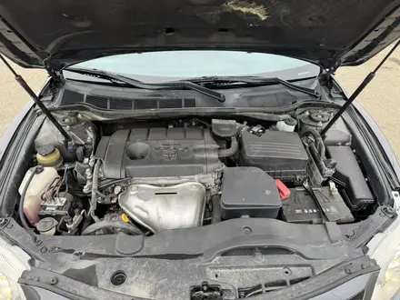 Toyota Camry 2011 года за 5 300 000 тг. в Атырау – фото 14