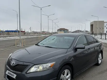 Toyota Camry 2011 года за 5 300 000 тг. в Атырау – фото 3
