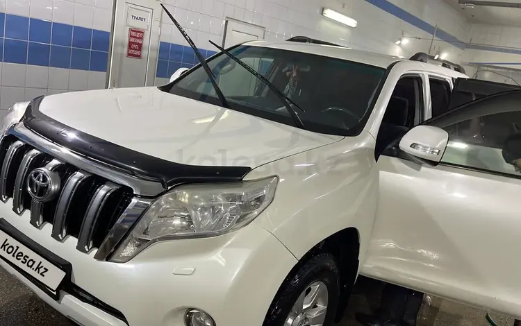 Toyota Land Cruiser Prado 2015 годаfor16 500 000 тг. в Актобе