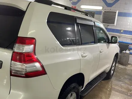 Toyota Land Cruiser Prado 2015 года за 16 500 000 тг. в Актобе – фото 4