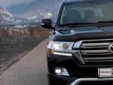 Toyota Land Cruiser 2017 года за 34 000 000 тг. в Шымкент