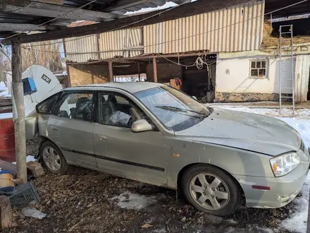 Hyundai Elantra 2005 года за 700 000 тг. в Турара Рыскулова – фото 2