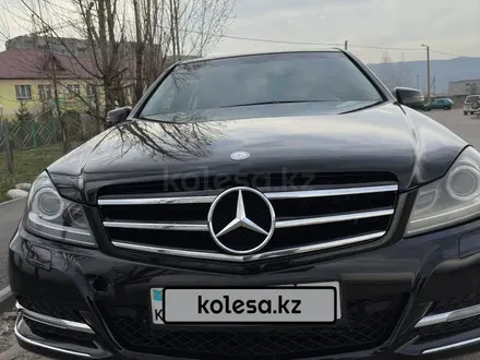 Mercedes-Benz C 200 2011 года за 5 500 000 тг. в Алматы – фото 15