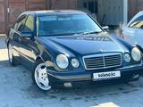 Mercedes-Benz E 320 1999 года за 3 800 000 тг. в Жанаозен