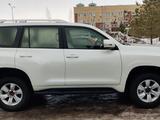 Toyota Land Cruiser Prado 2022 года за 26 500 000 тг. в Астана – фото 4