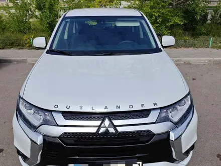 Mitsubishi Outlander 2022 годаүшін10 700 000 тг. в Астана