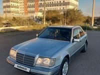 Mercedes-Benz E 220 1994 годаfor2 650 000 тг. в Жезказган