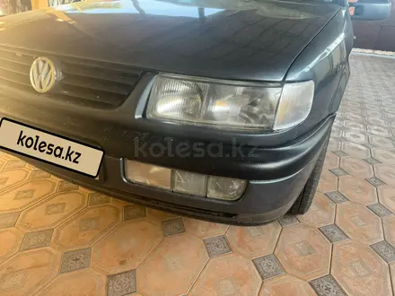 Volkswagen Passat 1995 года за 1 390 000 тг. в Тараз – фото 8