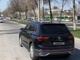 Volkswagen Tiguan 2021 года за 16 500 000 тг. в Шымкент – фото 4