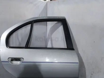 Дверь задняя правая на Ниссан примера Р10 седан за 5 000 тг. в Караганда