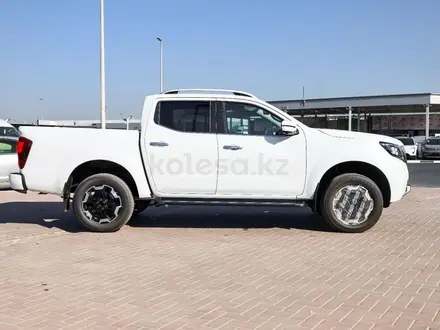 Nissan Navara 2025 года за 16 350 000 тг. в Семей – фото 5
