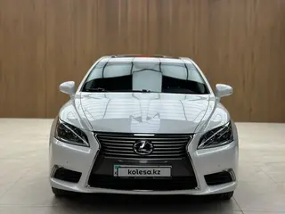 Lexus LS 600h