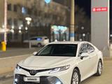 Toyota Camry 2019 года за 13 900 000 тг. в Атырау – фото 3