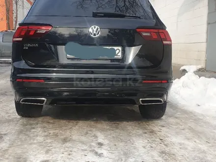 Volkswagen Tiguan 2019 года за 14 500 000 тг. в Алматы – фото 16