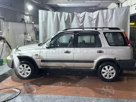 Honda CR-V 1996 года за 2 700 000 тг. в Алматы – фото 2