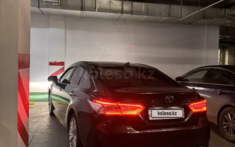 Toyota Camry 2019 года за 16 900 000 тг. в Алматы