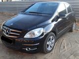 Mercedes-Benz B 180 2010 годаүшін3 500 000 тг. в Атырау – фото 3