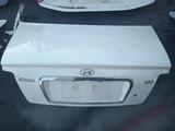 КРЫШКА БАГАЖНИКА HYUNDAI SONATA EF за 60 000 тг. в Астана