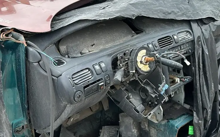 Mazda cronos телевизор авкат морда ноускат авкатка салон за 50 000 тг. в Алматы
