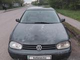 Volkswagen Golf 1998 годаүшін1 400 000 тг. в Астана