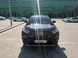 Toyota RAV4 2020 года за 13 800 000 тг. в Алматы – фото 2