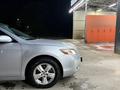 Toyota Camry 2006 года за 6 150 000 тг. в Алматы – фото 2