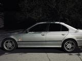 BMW 525 1997 годаүшін2 750 000 тг. в Сатпаев – фото 2