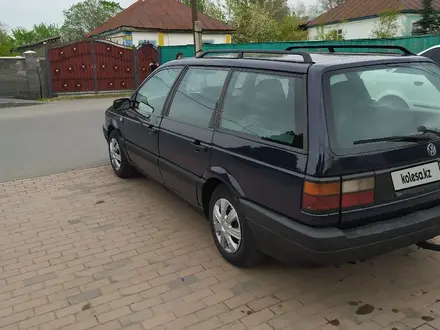 Volkswagen Passat 1990 года за 1 350 000 тг. в Есик – фото 4