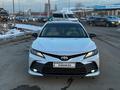 Toyota Camry 2023 годаүшін22 300 000 тг. в Алматы – фото 2
