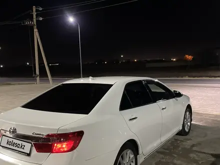 Toyota Camry 2013 года за 8 500 000 тг. в Жанаозен – фото 5