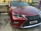 Lexus ES 300h 2013 года за 6 500 000 тг. в Атырау