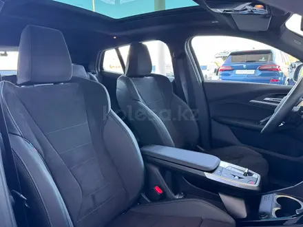 BMW X2 XDrive 20i 2025 года за 28 490 000 тг. в Алматы – фото 19
