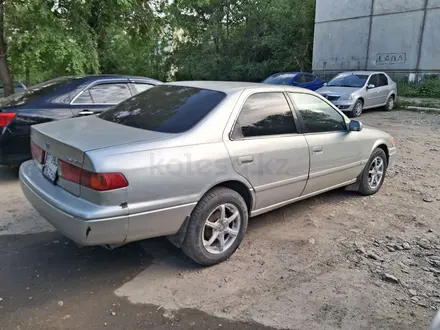 Toyota Camry 2000 года за 3 000 000 тг. в Усть-Каменогорск – фото 7