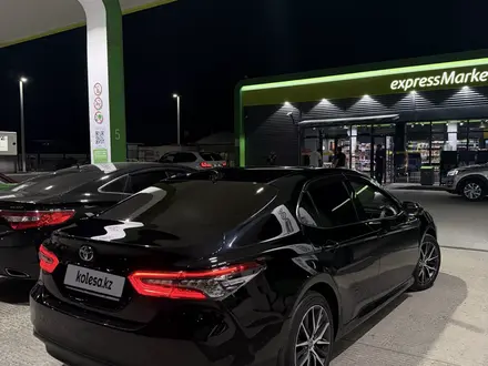 Toyota Camry 2023 года за 17 700 000 тг. в Кызылорда – фото 3