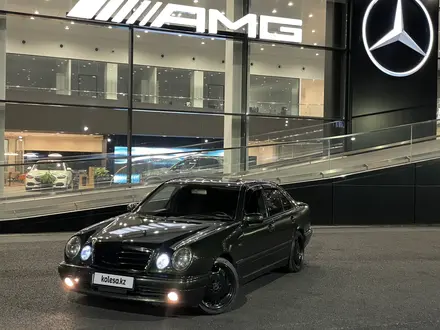 Mercedes-Benz E 55 AMG 2000 года за 6 500 000 тг. в Алматы