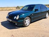 Mercedes-Benz E 230 1997 года за 2 500 000 тг. в Кокшетау