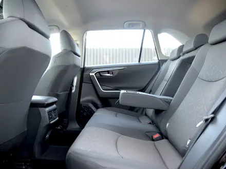 Toyota RAV4 Prestige+ 2025 года за 18 290 000 тг. в Шымкент – фото 11