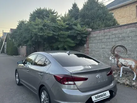 Hyundai Elantra 2019 года за 7 500 000 тг. в Алматы – фото 2