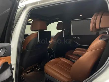 BMW X7 XDrive 40i 2021 года за 43 500 000 тг. в Алматы – фото 11