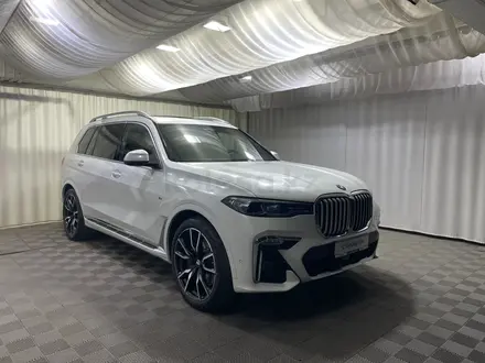 BMW X7 XDrive 40i 2021 года за 43 500 000 тг. в Алматы – фото 19