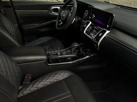 Kia Sorento 2021 года за 14 500 000 тг. в Шымкент – фото 14