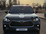 Toyota Highlander 2023 года за 26 500 000 тг. в Тараз – фото 2