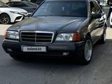Mercedes-Benz C 220 1996 годаүшін1 800 000 тг. в Актау – фото 2