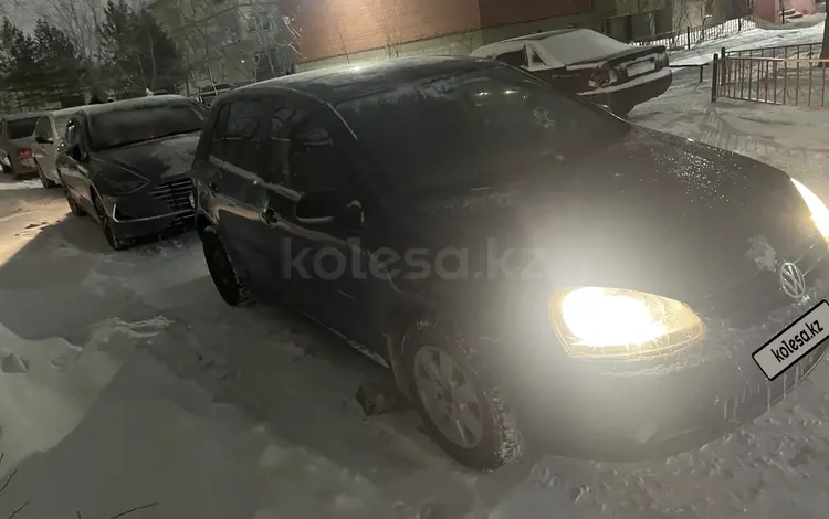 Volkswagen Golf 2006 годаүшін3 500 000 тг. в Астана